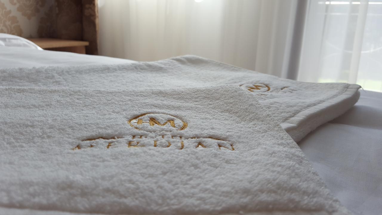 Hotel Merdjan Sarnitsa Eksteriør billede